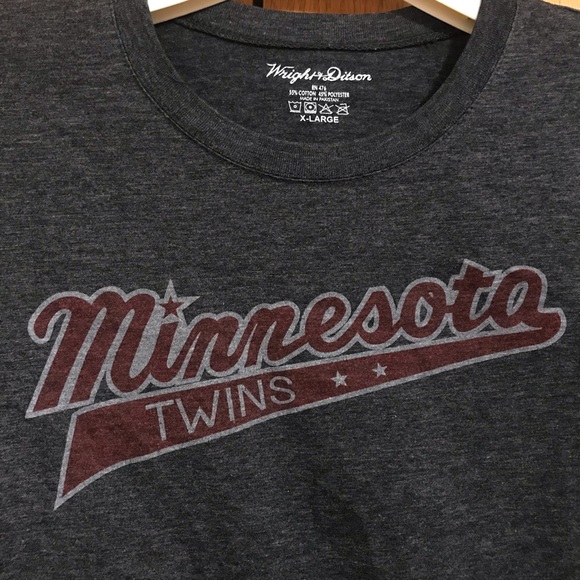 Minnesota Twins long sleeve T-shirt - Picture 2 of 3